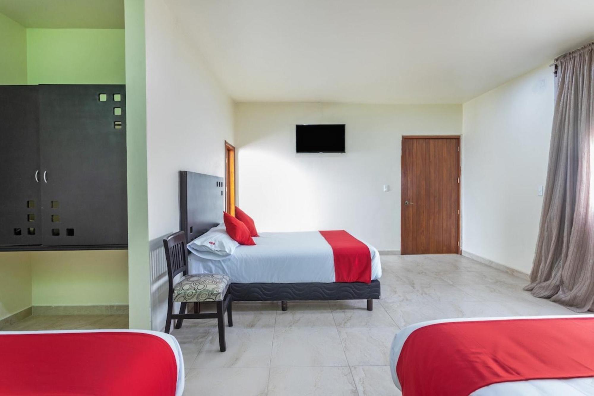 Oyo Hotel Emperadores Inn, Atlixco Exterior photo